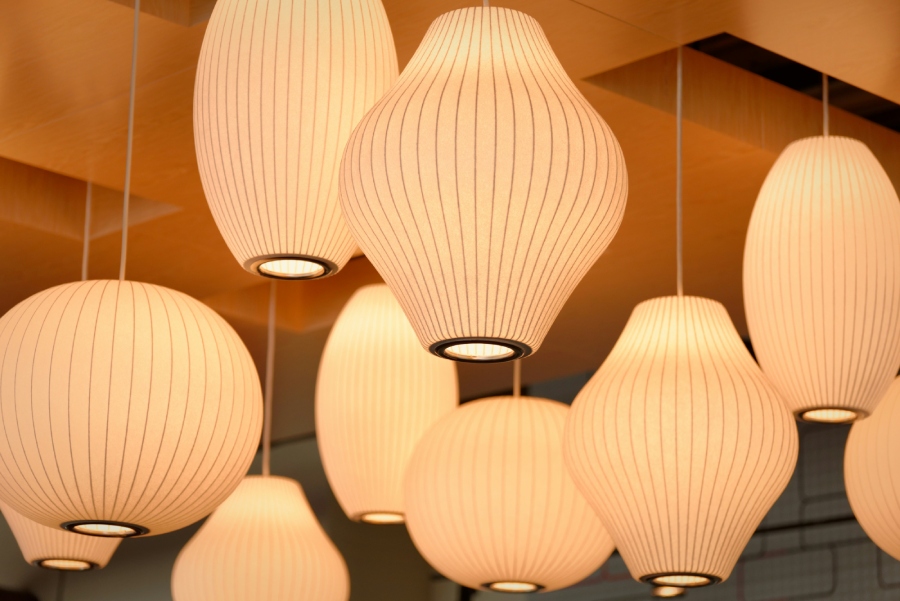 Lighting Shapes How Products Are Perceived